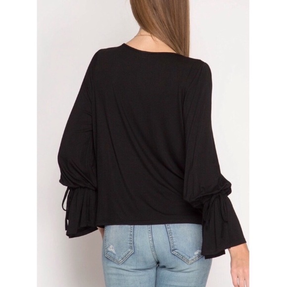 Black Twist Front Top - Picture 2 of 2